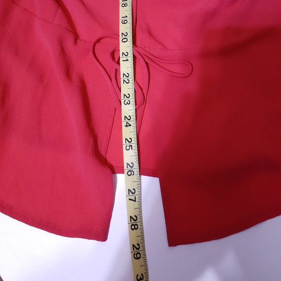Torrid size 2 top. One tie closure. Red - Picture 6 of 8